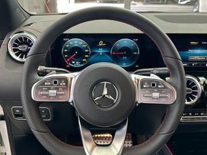Mercedes EQA 300 4Matic AMG Line  - Foto 2
