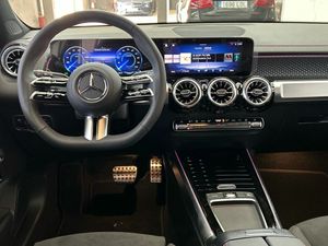 Mercedes EQB 250+ AMG Night EDITION  - Foto 2