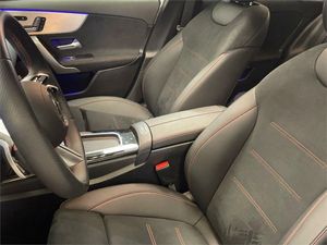 Mercedes Clase A 200 d Sedán  - Foto 2
