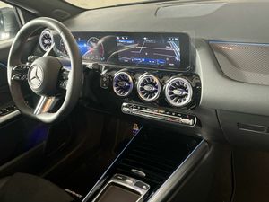 Mercedes GLA 200 d  - Foto 2