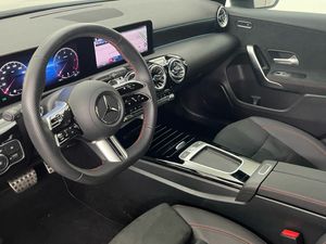 Mercedes Clase A 200 d Compacto  - Foto 2