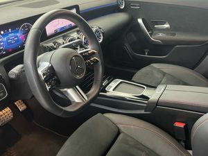 Mercedes CLA 220 d Coupé  - Foto 2
