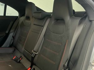 Mercedes CLA 220 d Coupé  - Foto 2