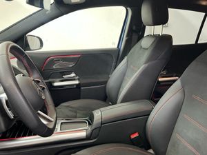 Mercedes GLA 200 d  - Foto 2