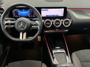 Mercedes GLA 200 d  - Foto 2