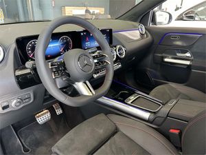 Mercedes GLA 200 D  - Foto 2