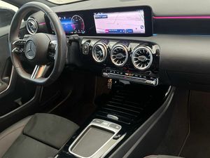 Mercedes Clase A 200 d Compacto  - Foto 2