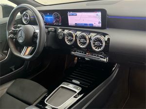 Mercedes Clase A 200 d  - Foto 2