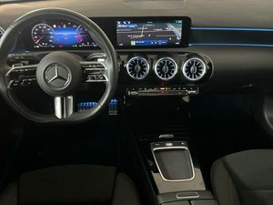 Mercedes Clase A 200 d Compacto  - Foto 2