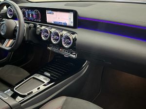 Mercedes Clase A 200 d Compacto  - Foto 2