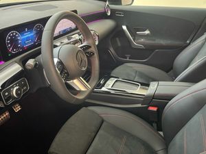 Mercedes Clase A 180 Berlina  - Foto 2