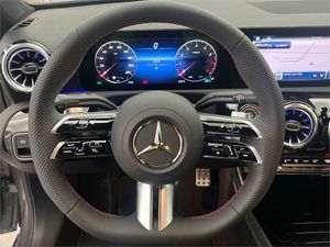 Mercedes Clase A 180 Berlina  - Foto 2