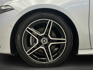 Mercedes Clase A 180 Berlina  - Foto 2