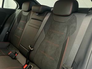 Mercedes Clase A 180 Berlina  - Foto 2