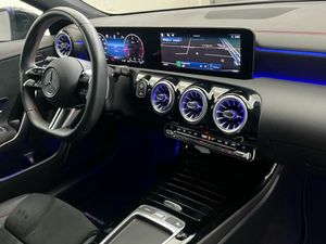 Mercedes CLA 220 d Coupé  - Foto 2