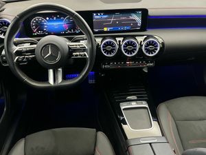 Mercedes CLA 220 d Coupé  - Foto 2