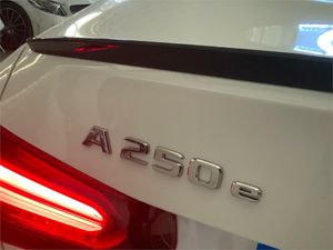 Mercedes Clase A 250 e Sedán  - Foto 2