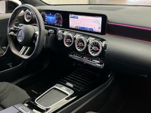 Mercedes Clase A 180 d Compacto  - Foto 2