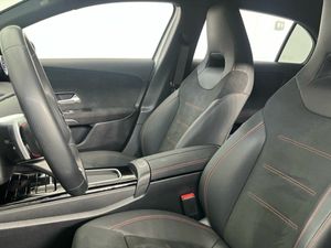 Mercedes Clase A 200 d Compacto  - Foto 2