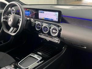 Mercedes Clase A 200 d Compacto  - Foto 2