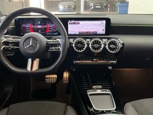 Mercedes Clase A 200 d Compacto  - Foto 2