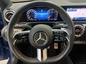 Mercedes Clase A 200 d Compacto  - Foto 2
