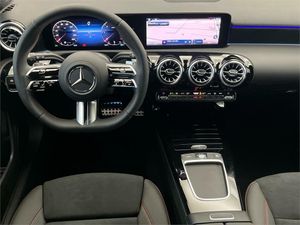 Mercedes Clase A 200 d Compacto  - Foto 2