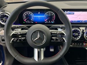 Mercedes Clase A 200 d Compacto  - Foto 2