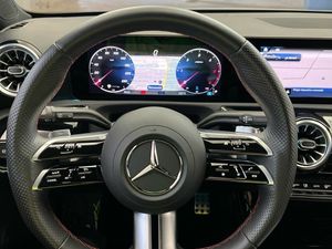 Mercedes Clase A 200 d Compacto  - Foto 2