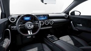 Mercedes Clase A 180 Berlina  - Foto 2