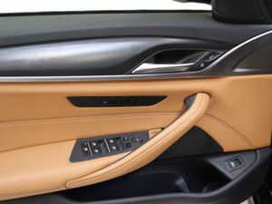 BMW Serie 5 520dA Touring  - Foto 2