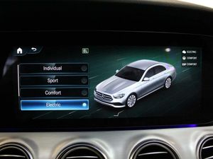 Mercedes Clase E 300 e 4MATIC  - Foto 2