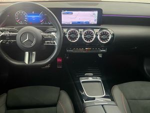 Mercedes Clase A 180 d Compacto  - Foto 2