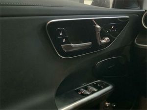 Mercedes Clase C 300 e Berlina  - Foto 2