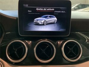 Mercedes CLA 200 d Shooting Brake  - Foto 2