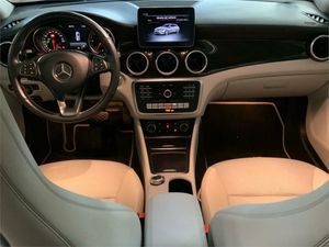 Mercedes CLA 200 d Shooting Brake  - Foto 2