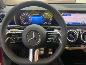 Mercedes Clase A 250 e Sedán  - Foto 2