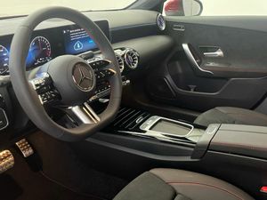 Mercedes Clase A 250 e Sedán  - Foto 2