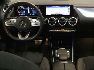 Mercedes EQA EQA 300 4MATIC  - Foto 2