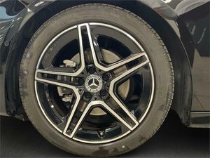 Mercedes Clase A 180 Sedán  - Foto 2