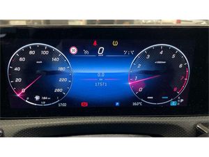 Mercedes Clase A 180 Sedán  - Foto 2