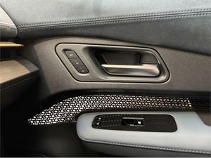 Nissan Ariya 5p 87 kWh 4x2 Evolve CAR. 22kW + Pack Sp  - Foto 2