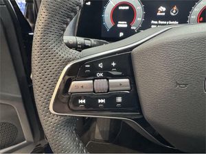 Nissan Ariya 5p 87 kWh 4x2 Evolve CAR. 22kW + Pack Sp  - Foto 2