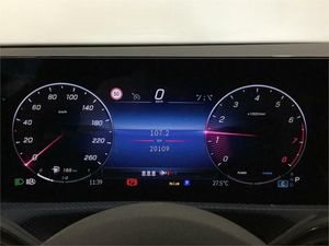 Mercedes Clase A 180 Sedán  - Foto 2