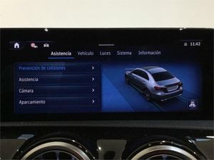 Mercedes Clase A 180 Sedán  - Foto 2