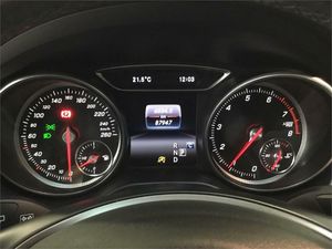 Mercedes CLA 200 Shooting Brake  - Foto 2