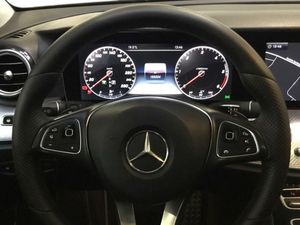 Mercedes Clase E 220 d 4MATIC All-Terrain  - Foto 2