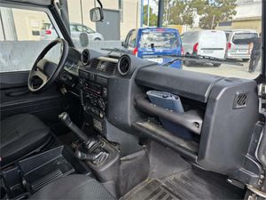 Land-Rover Defender 110 SW E  - Foto 2