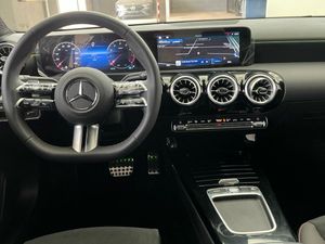 Mercedes Clase A 180 Berlina  - Foto 2