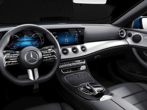 Mercedes Clase E 220 d Cabrio AMG Line (EURO 6d)  - Foto 2